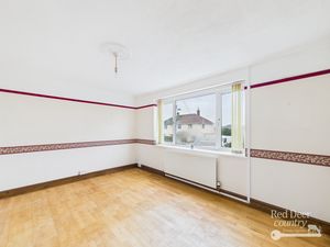 Sitting Room- click for photo gallery